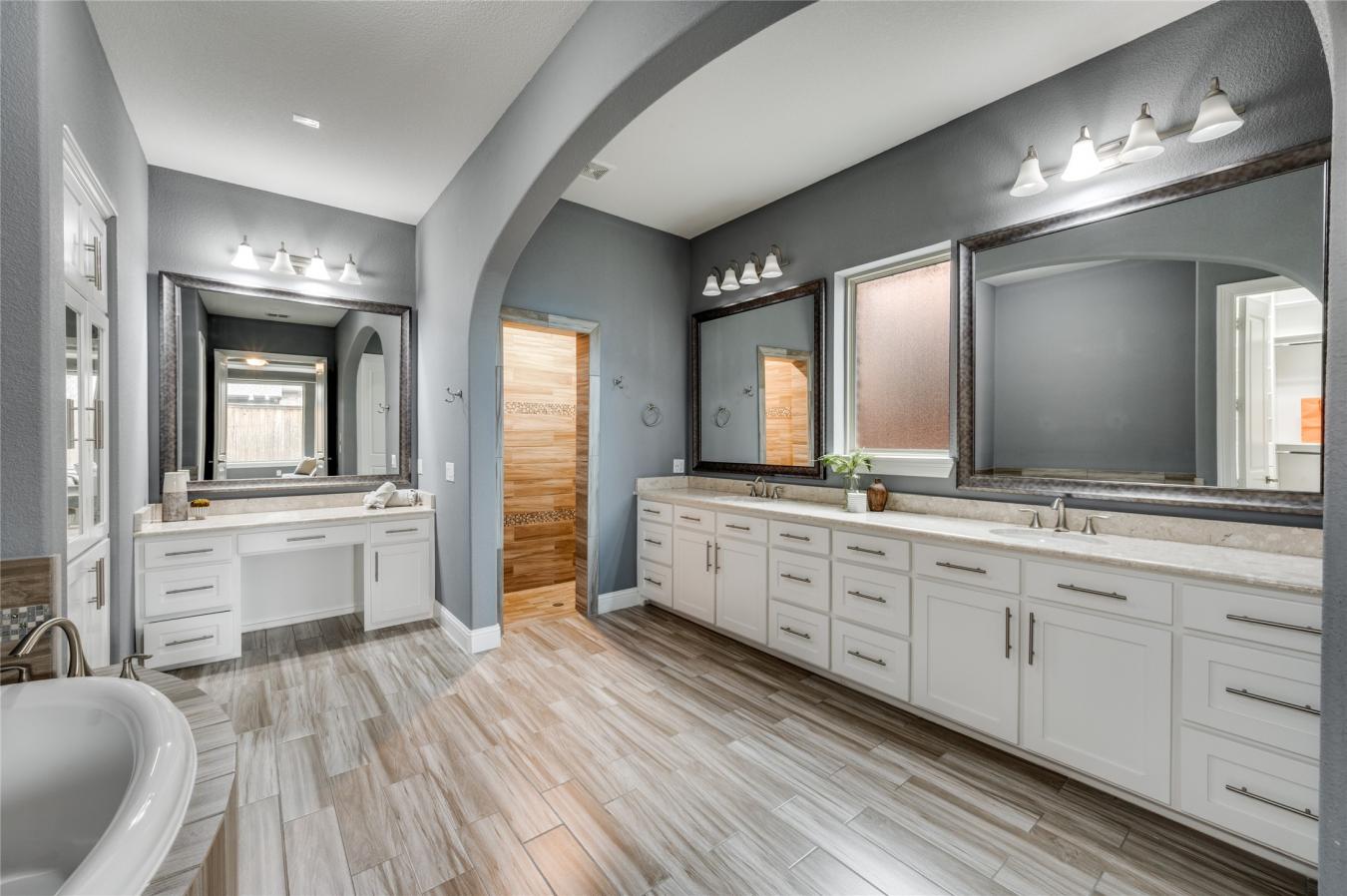 The Colony, Denton, 75056, United States, 5 Bedrooms Bedrooms, ,5 BathroomsBathrooms,Residential,For Sale,2008654