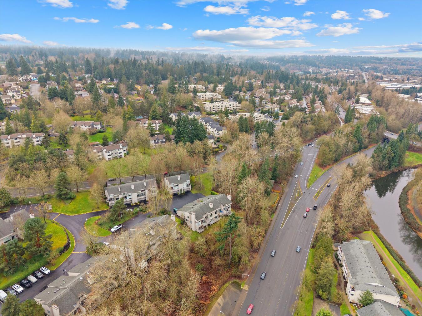 Redmond, King, 98052, United States, 3 Bedrooms Bedrooms, ,3 BathroomsBathrooms,Residential,For Sale,2008652