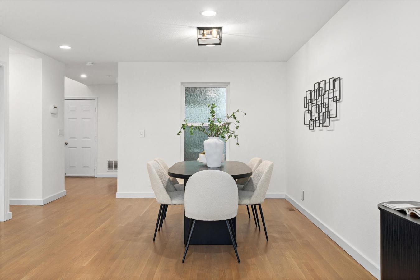 Redmond, King, 98052, United States, 3 Bedrooms Bedrooms, ,3 BathroomsBathrooms,Residential,For Sale,2008652