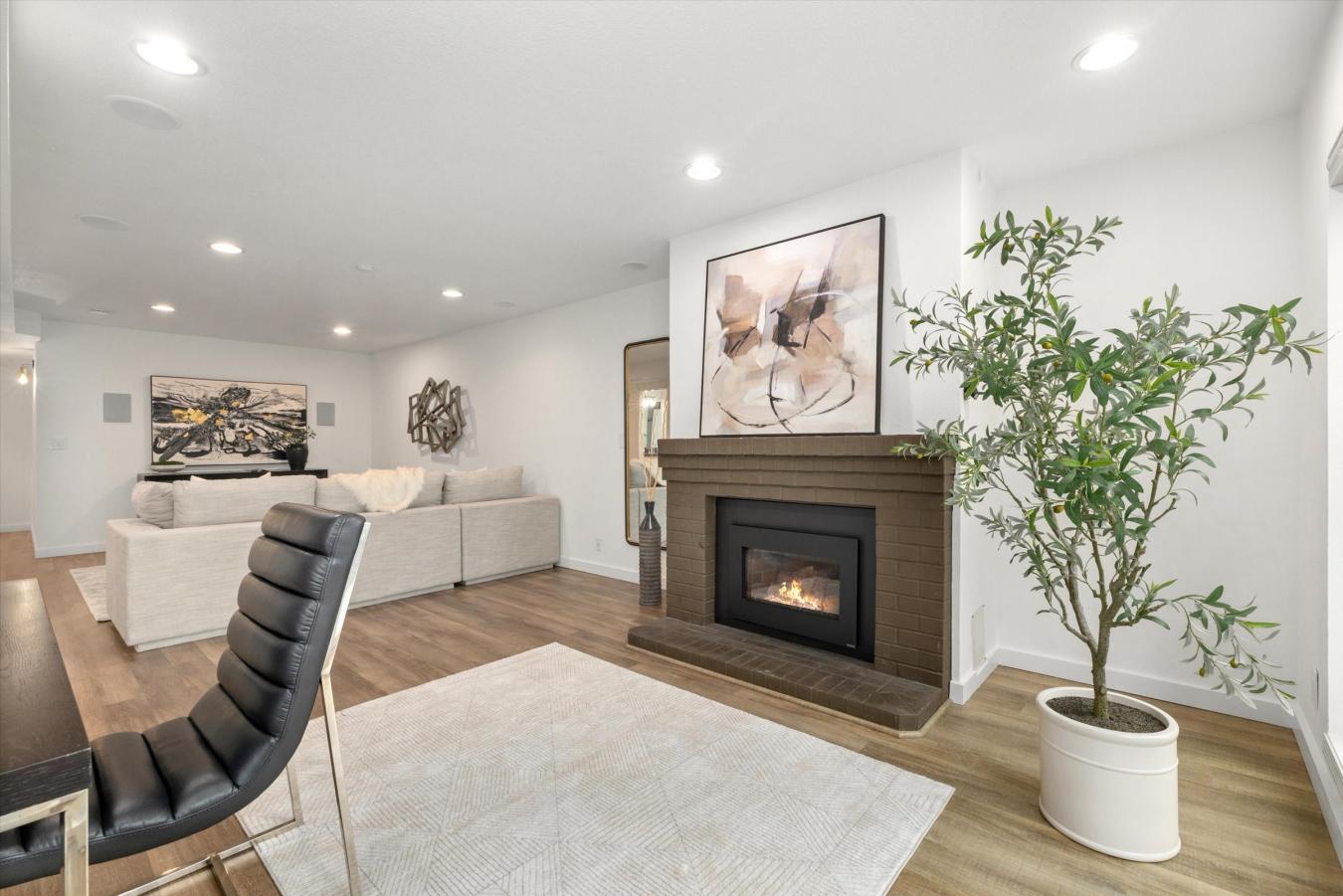 Redmond, King, 98052, United States, 3 Bedrooms Bedrooms, ,3 BathroomsBathrooms,Residential,For Sale,2008652