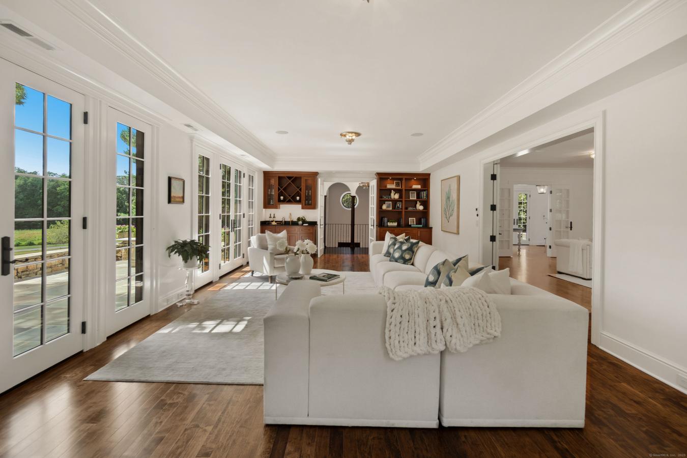 Darien, Connecticut, 06820, United States, 7 Bedrooms Bedrooms, ,7 BathroomsBathrooms,Residential,For Sale,2008648