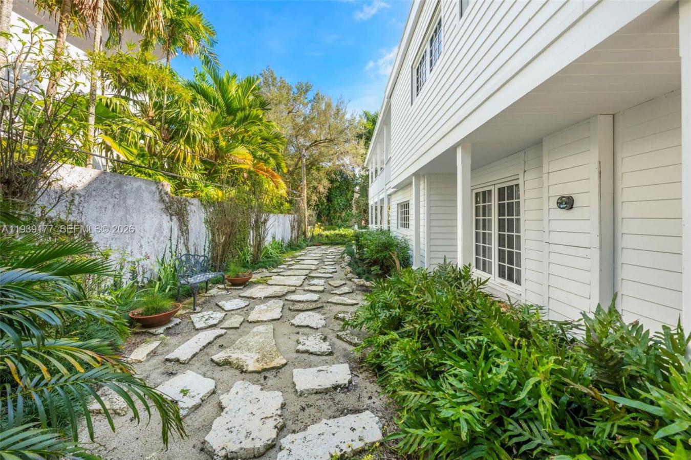 Miami, Florida, 33133, United States, 4 Bedrooms Bedrooms, ,5 BathroomsBathrooms,Residential,For Sale,2008883