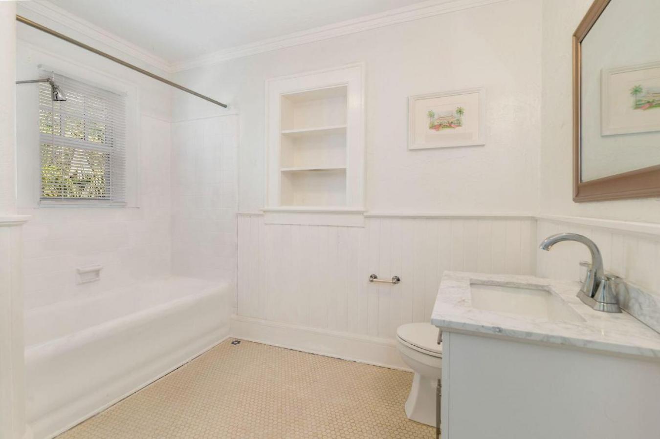 West Palm Beach, Florida, 33405, United States, 4 Bedrooms Bedrooms, ,3 BathroomsBathrooms,Residential,For Sale,2008647