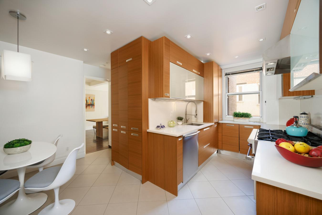 New York, New York, 10025, United States, 4 Bedrooms Bedrooms, ,3 BathroomsBathrooms,Residential,For Sale,2008646