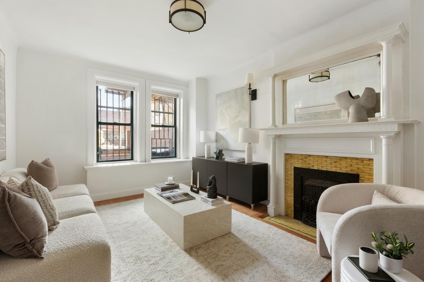 Hamilton Heights, New York, 10031, United States, 5 Bedrooms Bedrooms, ,5 BathroomsBathrooms,Residential,For Sale,2008644