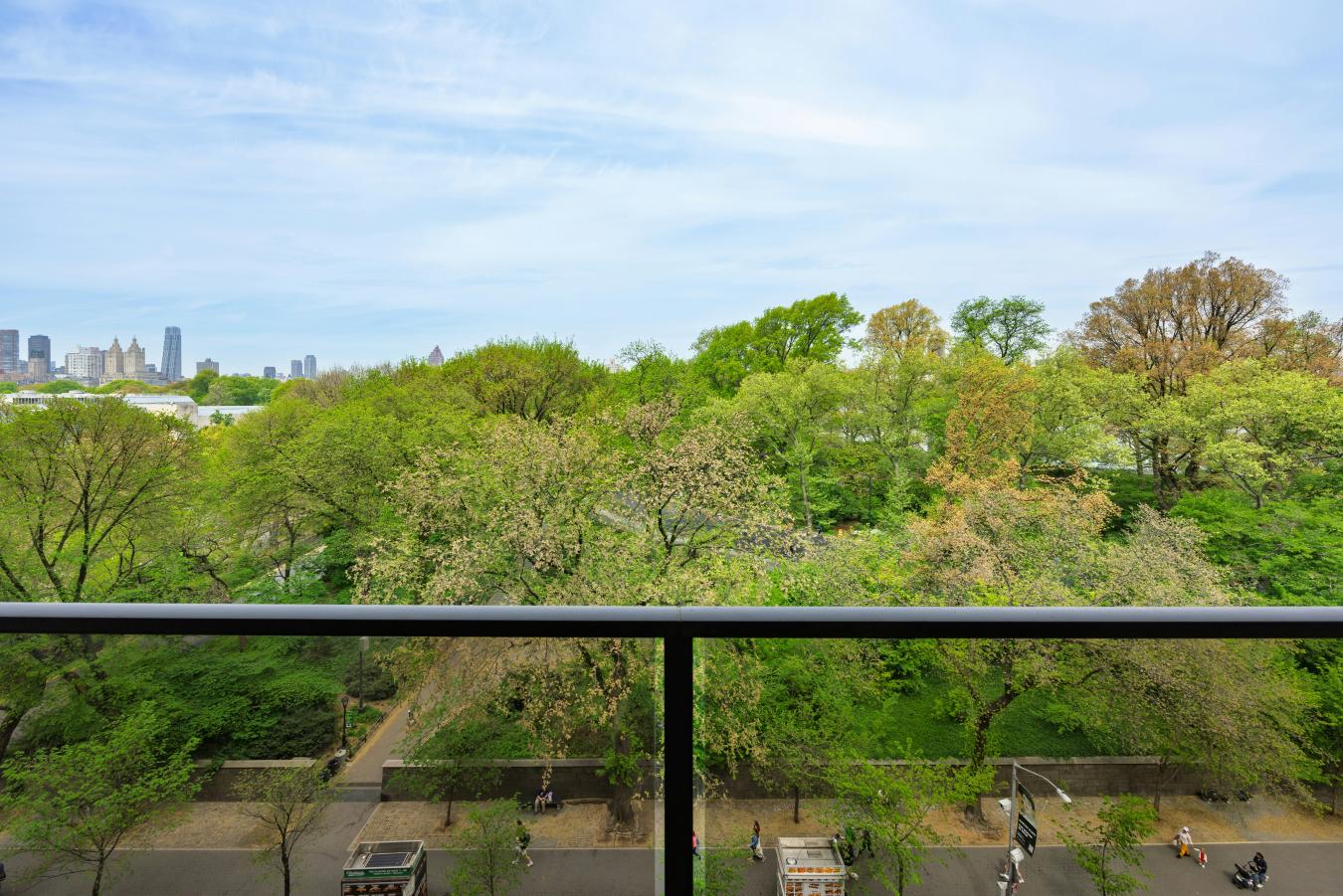 New York, New York, 10028, United States, 2 Bedrooms Bedrooms, ,2 BathroomsBathrooms,Residential,For Sale,2008641