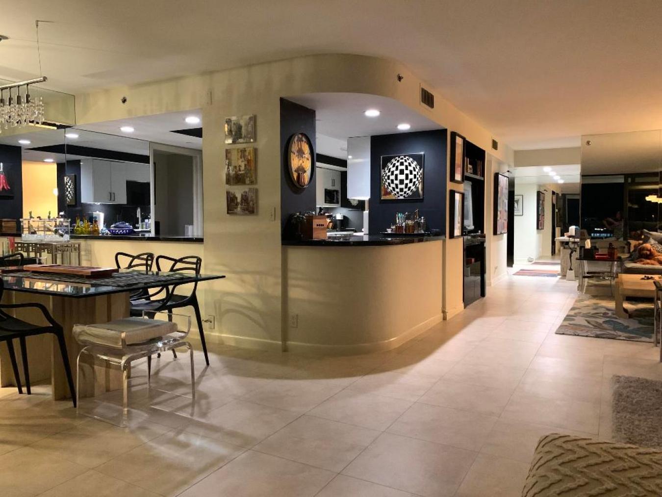 West Palm Beach, Florida, 33401, United States, 2 Bedrooms Bedrooms, ,2 BathroomsBathrooms,Residential,For Sale,2008640