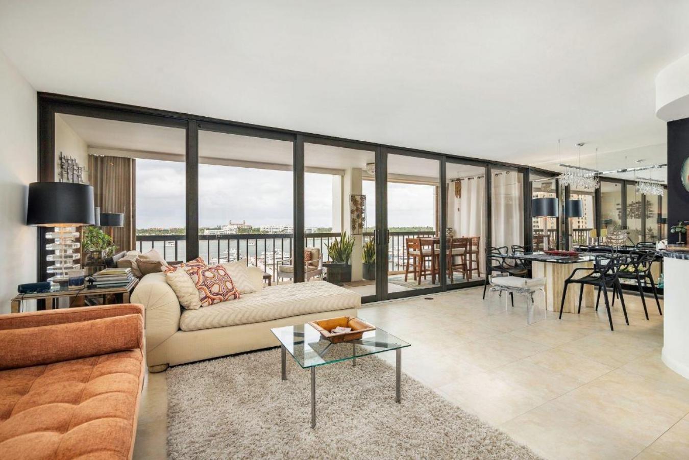 West Palm Beach, Florida, 33401, United States, 2 Bedrooms Bedrooms, ,2 BathroomsBathrooms,Residential,For Sale,2008640