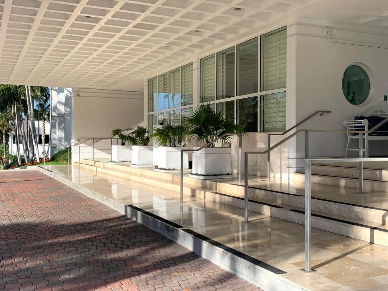 West Palm Beach, Florida, 33401, United States, 2 Bedrooms Bedrooms, ,2 BathroomsBathrooms,Residential,For Sale,2008640