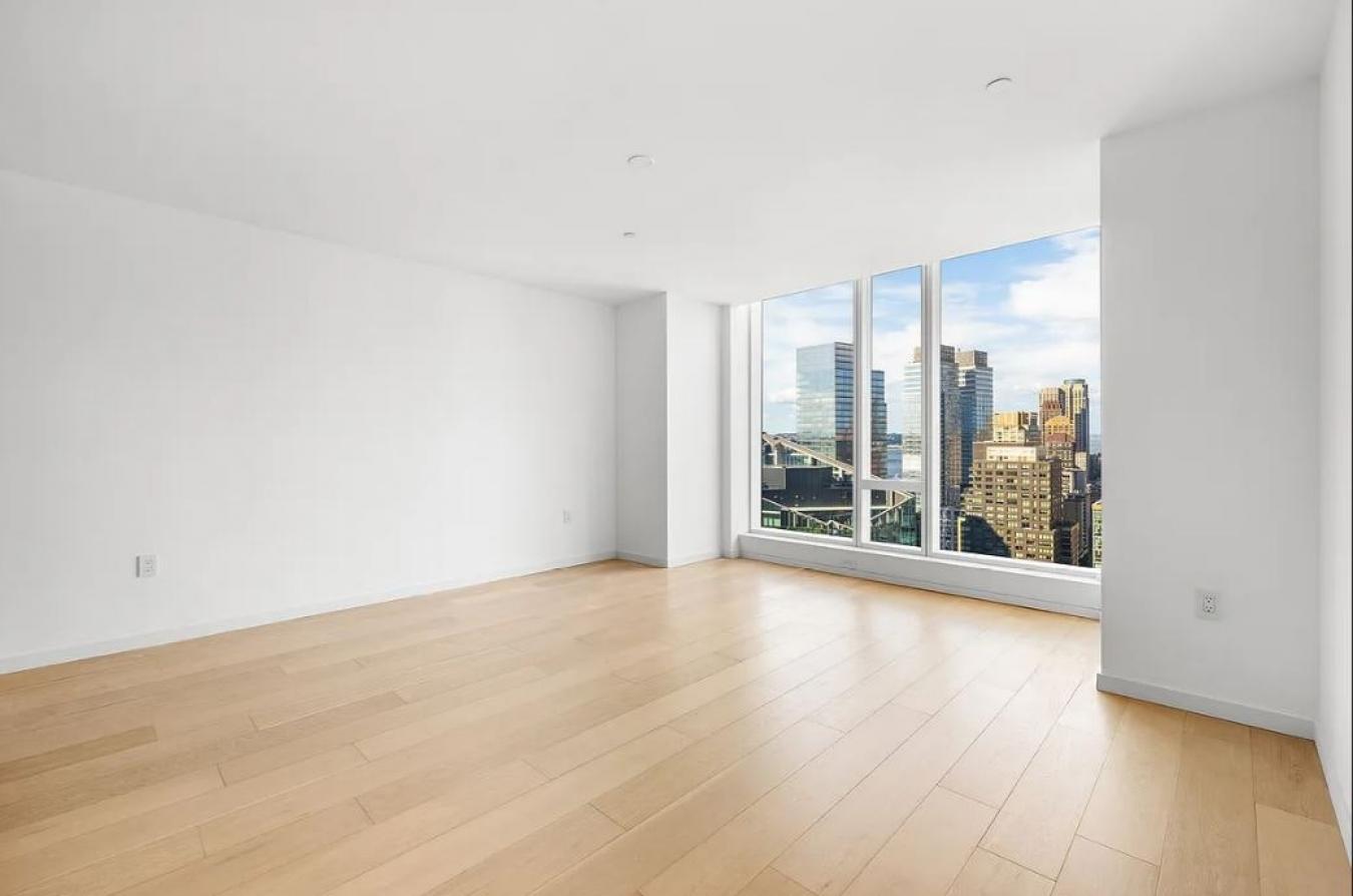 New York, New York, 10023, United States, 1 Bedroom Bedrooms, ,1 BathroomBathrooms,Residential,For Sale,2008638