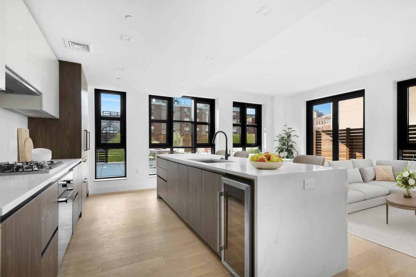 Harlem, New York, 10027, United States, 2 Bedrooms Bedrooms, ,2 BathroomsBathrooms,Residential,For Sale,2008636