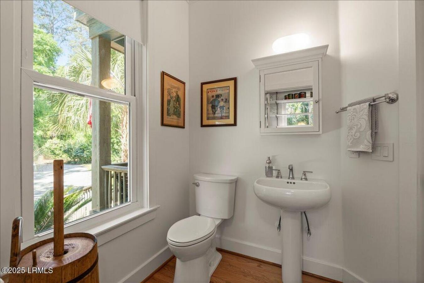 Beaufort, Beaufort, 29907, United States, 4 Bedrooms Bedrooms, ,3 BathroomsBathrooms,Residential,For Sale,2010484