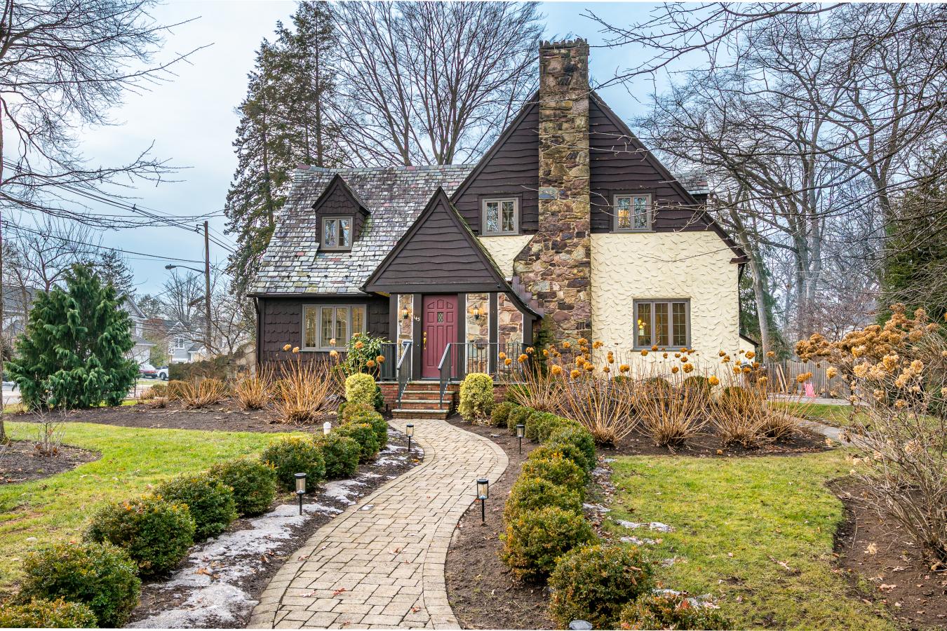 Metuchen, Middlesex, 08840, United States, 4 Bedrooms Bedrooms, ,2 BathroomsBathrooms,Residential,For Sale,2008880