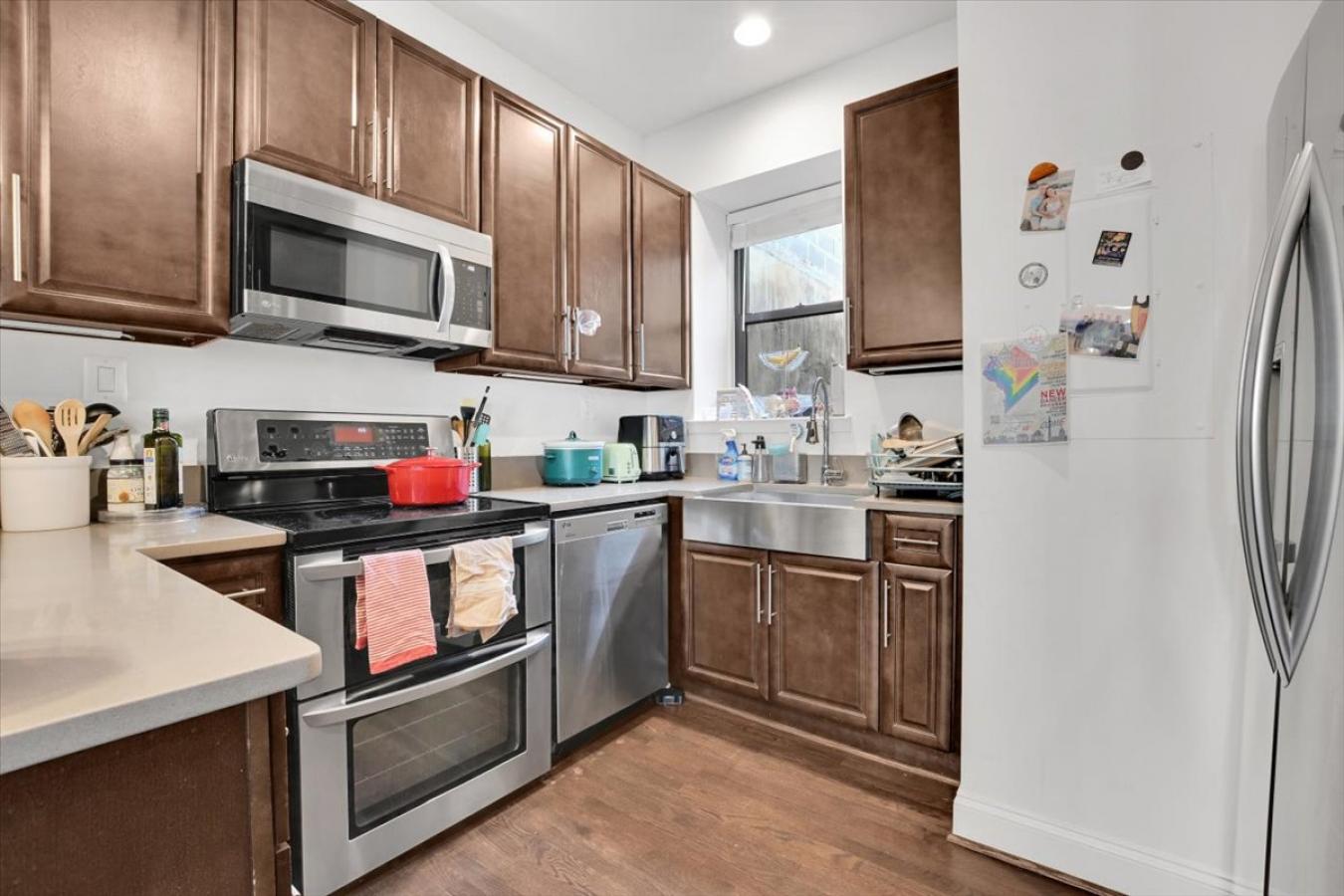 Washington, District Of Columbia, 20009, United States, 6 Bedrooms Bedrooms, ,4 BathroomsBathrooms,Residential,For Sale,2008873