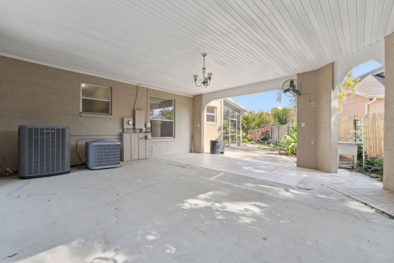 Orlando, Florida, 32836, United States, 5 Bedrooms Bedrooms, ,3 BathroomsBathrooms,Residential,For Sale,2009779