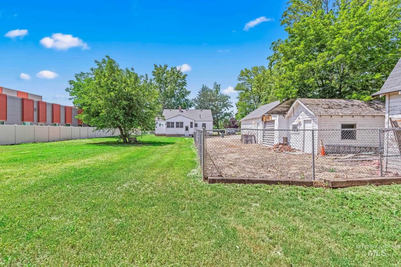 Boise, Ada, 83704, United States, 3 Bedrooms Bedrooms, ,1 BathroomBathrooms,Residential,For Sale,2008984