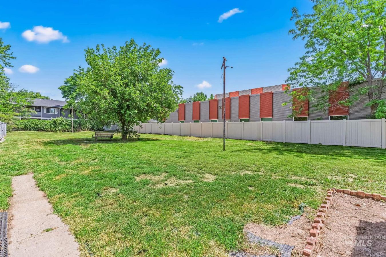 Boise, Ada, 83704, United States, 3 Bedrooms Bedrooms, ,1 BathroomBathrooms,Residential,For Sale,2008984