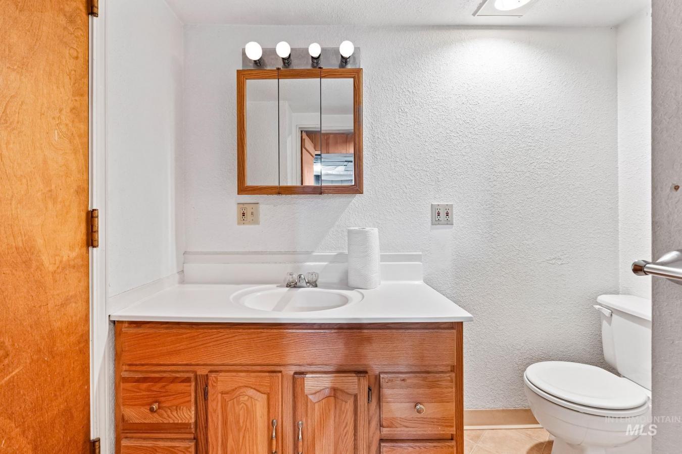 Boise, Ada, 83704, United States, 3 Bedrooms Bedrooms, ,1 BathroomBathrooms,Residential,For Sale,2008984