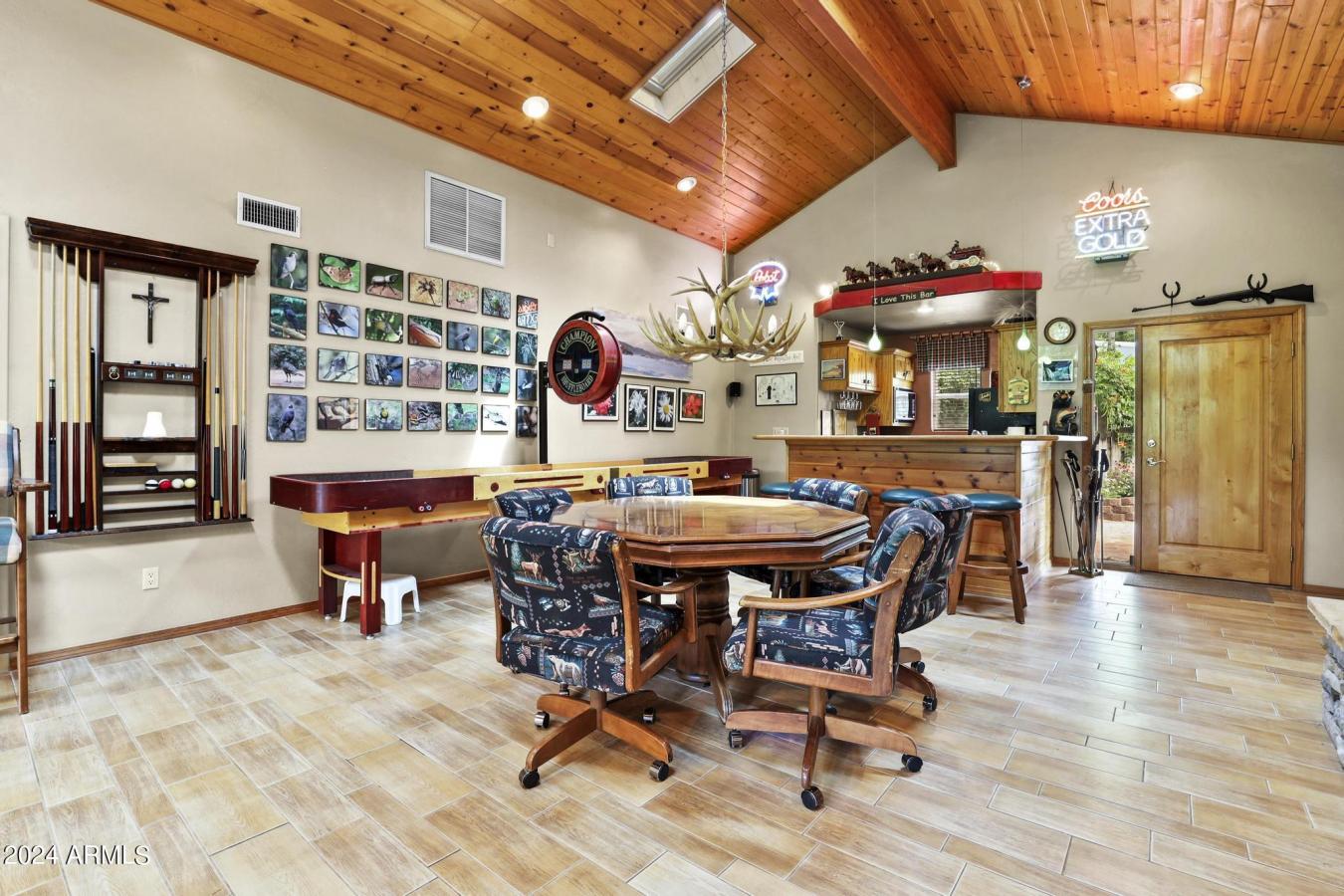 Payson, Gila, 85541, United States, 6 Bedrooms Bedrooms, ,4 BathroomsBathrooms,Residential,For Sale,2008983