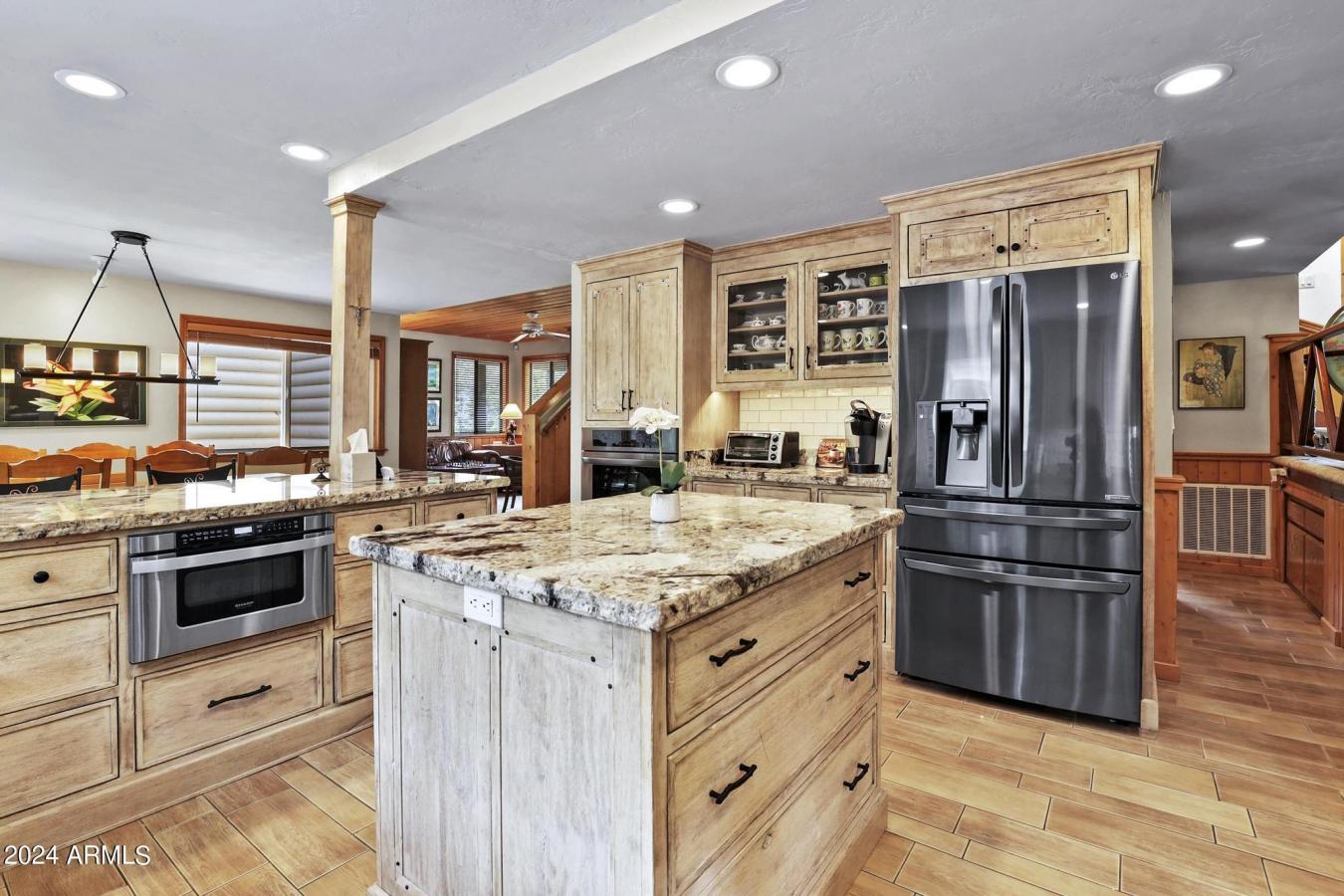 Payson, Gila, 85541, United States, 6 Bedrooms Bedrooms, ,4 BathroomsBathrooms,Residential,For Sale,2008983