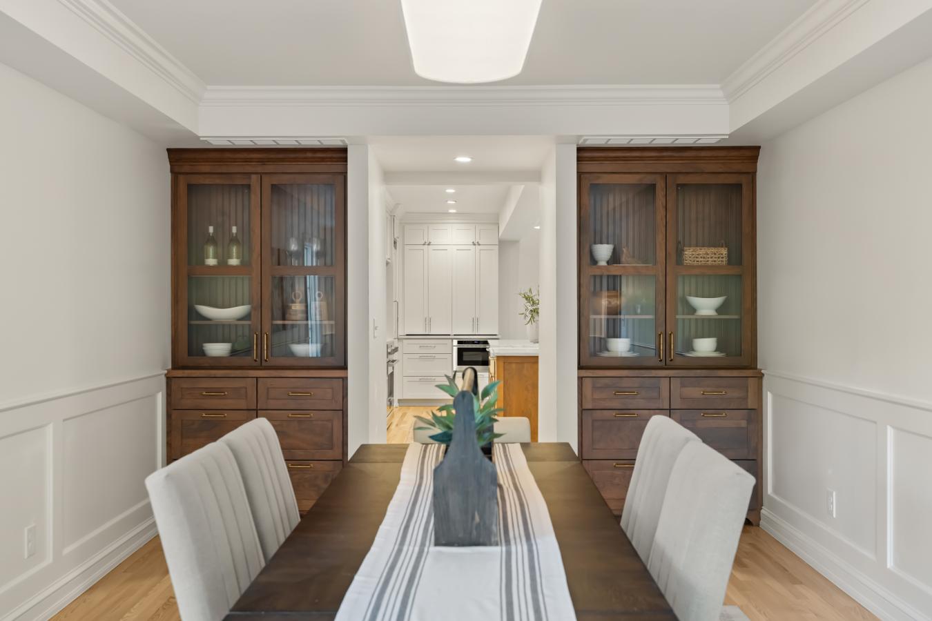 Des Moines, Polk, 50312, United States, 5 Bedrooms Bedrooms, ,6 BathroomsBathrooms,Residential,For Sale,2008871