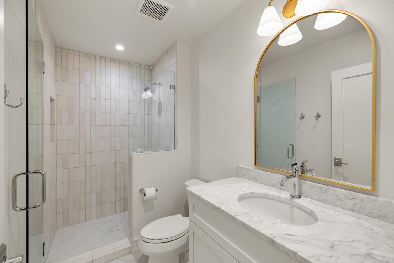 Des Moines, Polk, 50312, United States, 5 Bedrooms Bedrooms, ,6 BathroomsBathrooms,Residential,For Sale,2008871