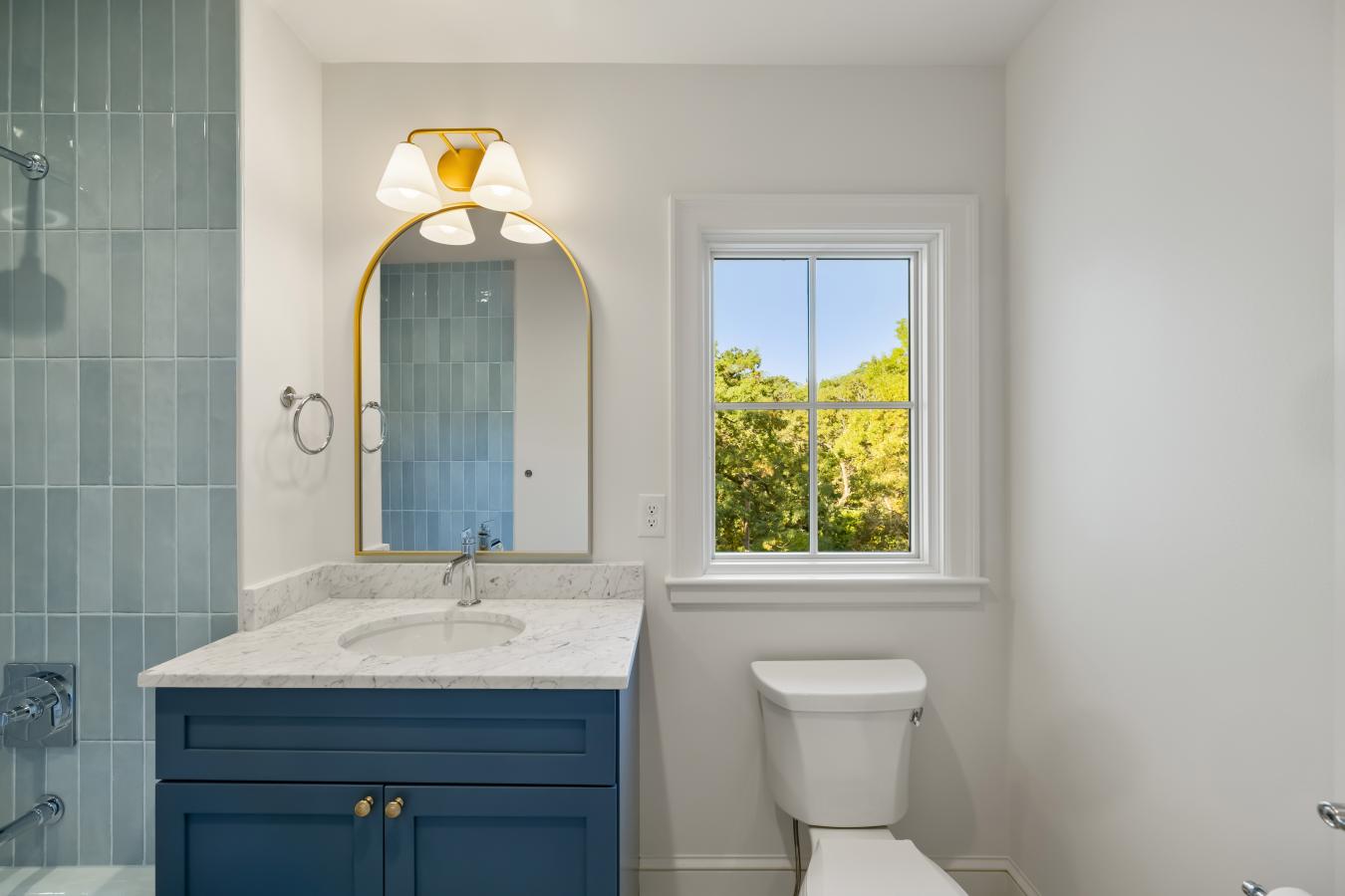 Des Moines, Polk, 50312, United States, 5 Bedrooms Bedrooms, ,6 BathroomsBathrooms,Residential,For Sale,2008871