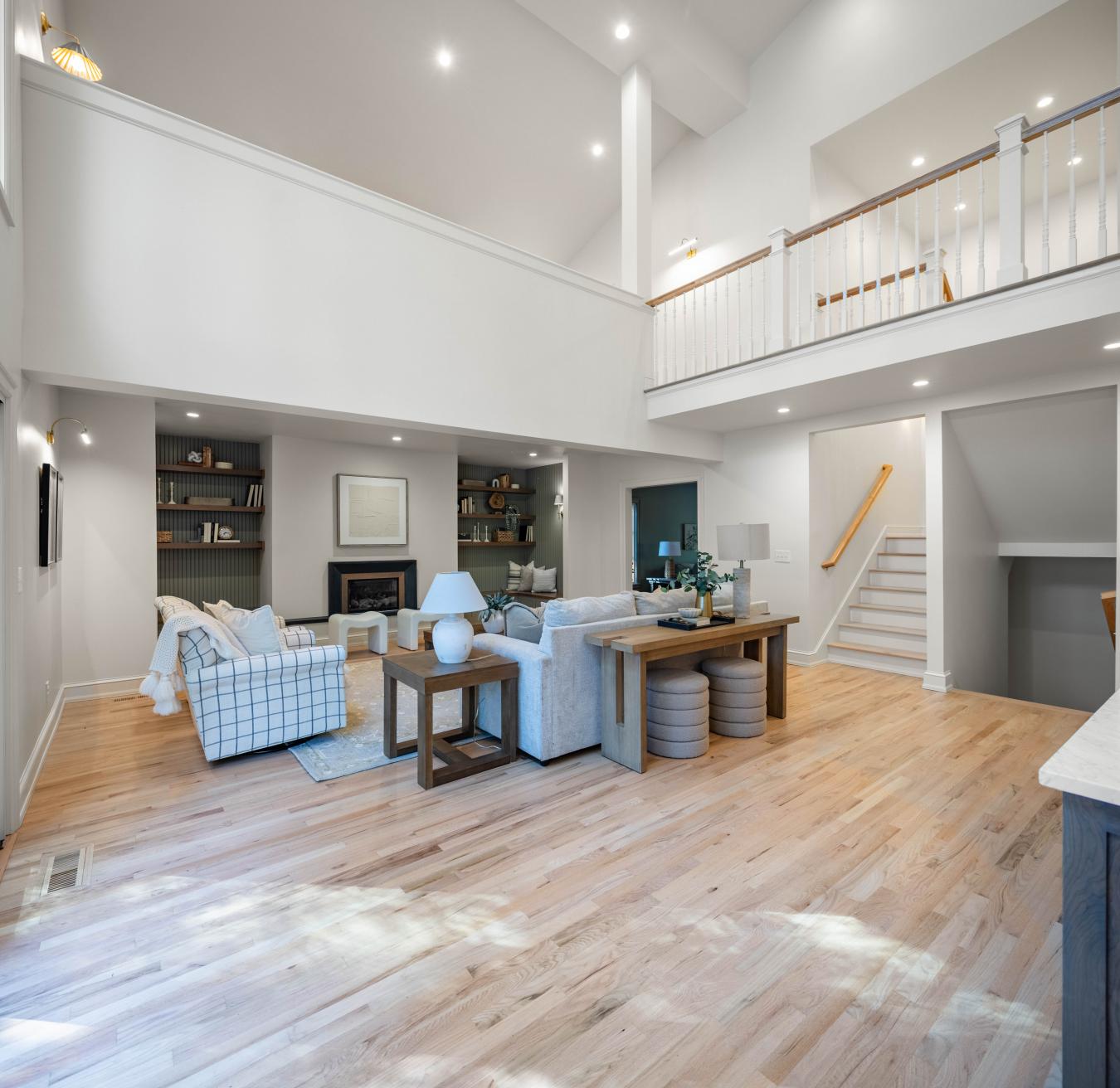 Des Moines, Polk, 50312, United States, 5 Bedrooms Bedrooms, ,6 BathroomsBathrooms,Residential,For Sale,2008871