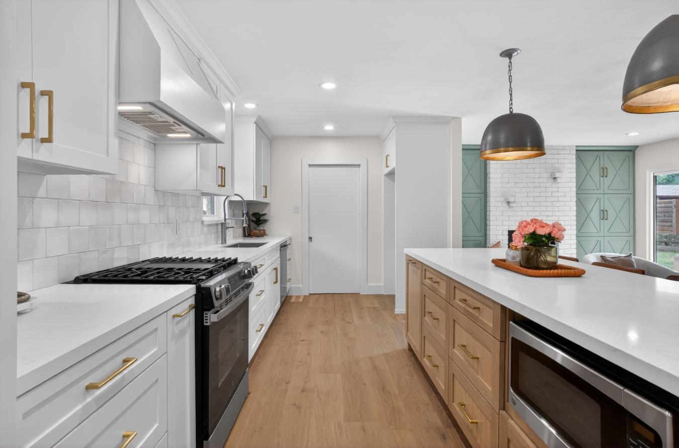 Dallas, Dallas, 75238, United States, 3 Bedrooms Bedrooms, ,2 BathroomsBathrooms,Residential,For Sale,2008978