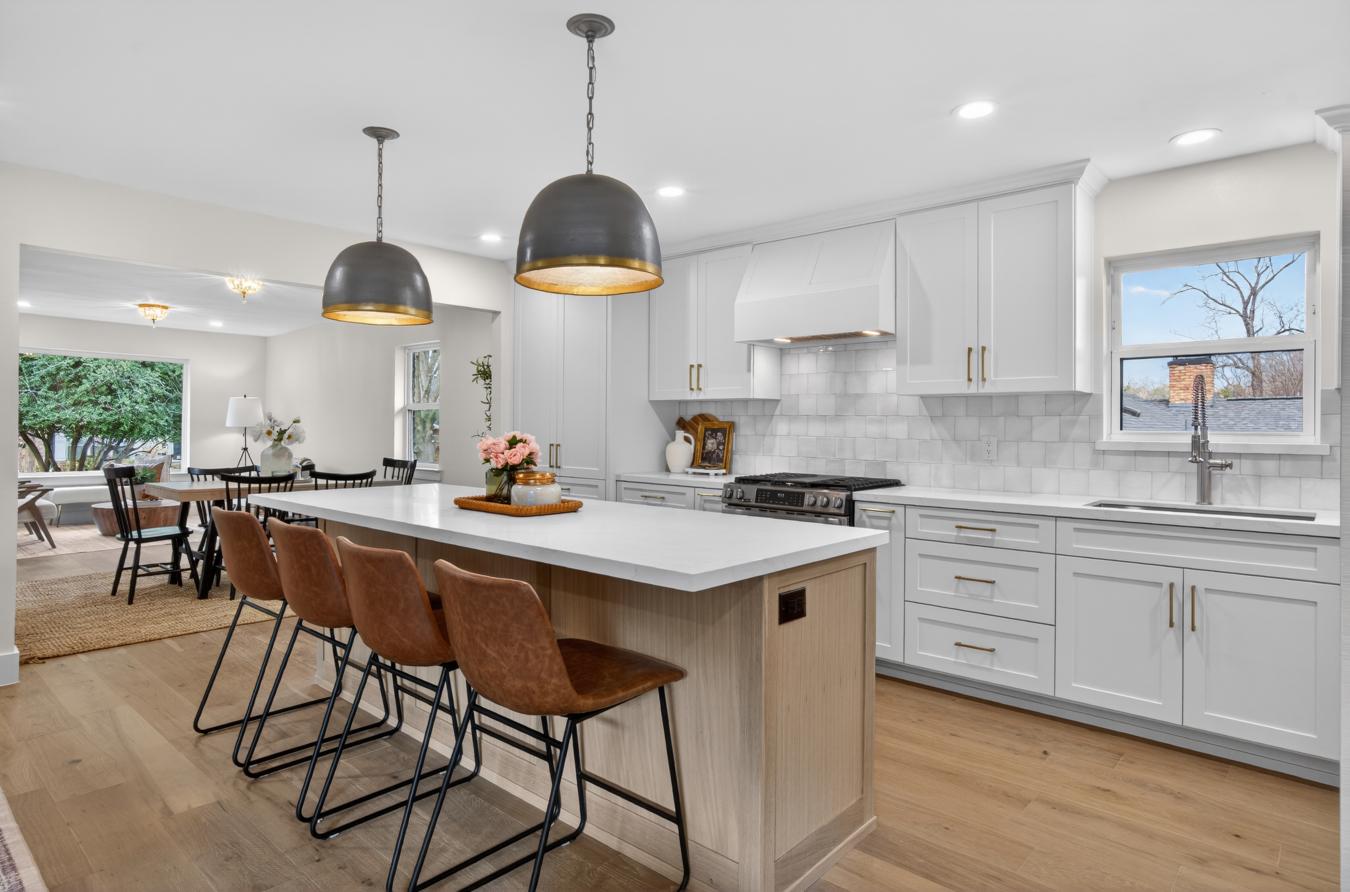 Dallas, Dallas, 75238, United States, 3 Bedrooms Bedrooms, ,2 BathroomsBathrooms,Residential,For Sale,2008978