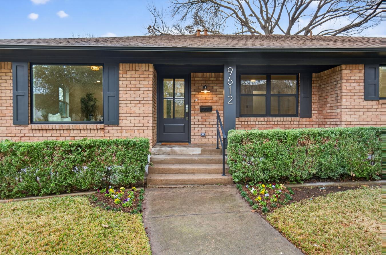 Dallas, Dallas, 75238, United States, 3 Bedrooms Bedrooms, ,2 BathroomsBathrooms,Residential,For Sale,2008978