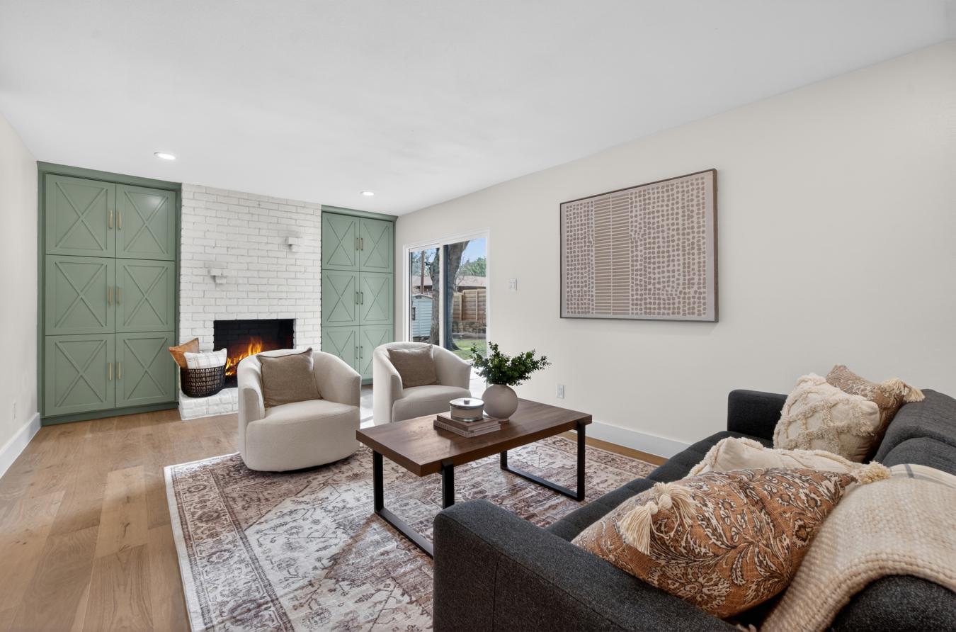 Dallas, Dallas, 75238, United States, 3 Bedrooms Bedrooms, ,2 BathroomsBathrooms,Residential,For Sale,2008978