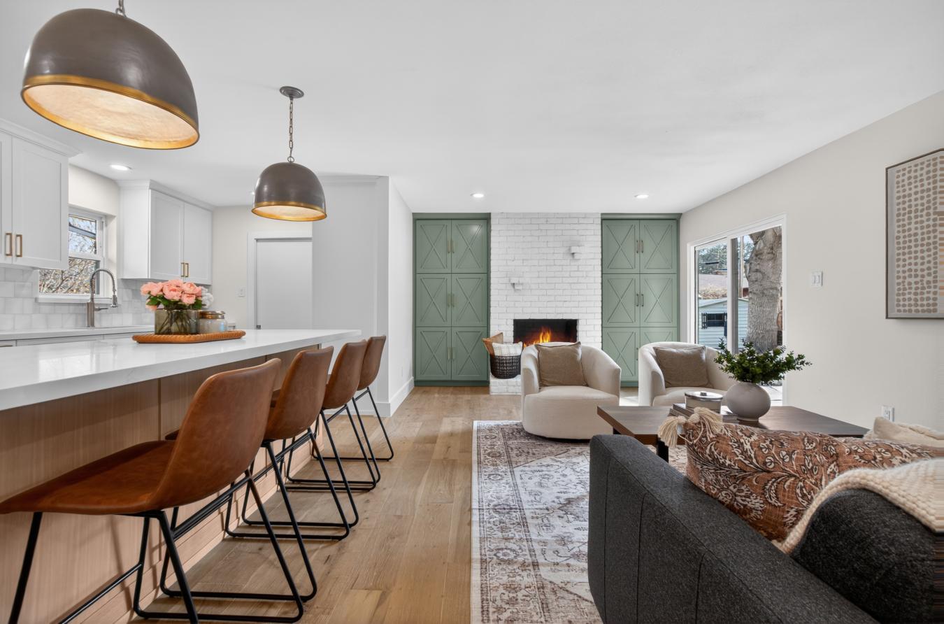 Dallas, Dallas, 75238, United States, 3 Bedrooms Bedrooms, ,2 BathroomsBathrooms,Residential,For Sale,2008978