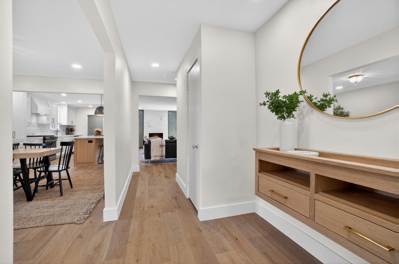 Dallas, Dallas, 75238, United States, 3 Bedrooms Bedrooms, ,2 BathroomsBathrooms,Residential,For Sale,2008978