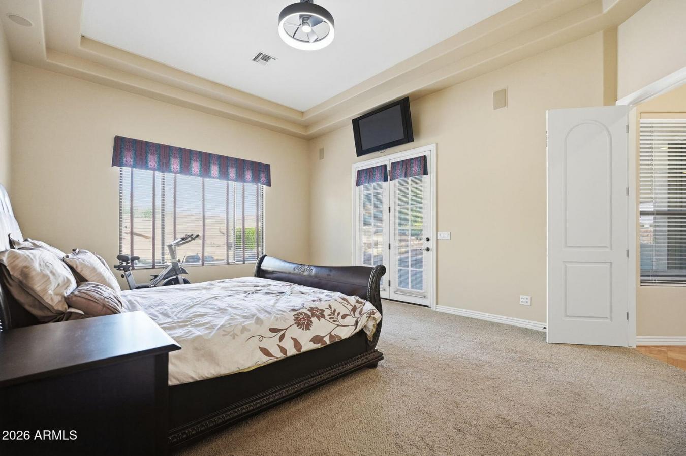 Tempe, Maricopa, 85284, United States, 4 Bedrooms Bedrooms, ,4 BathroomsBathrooms,Residential,For Sale,2008979