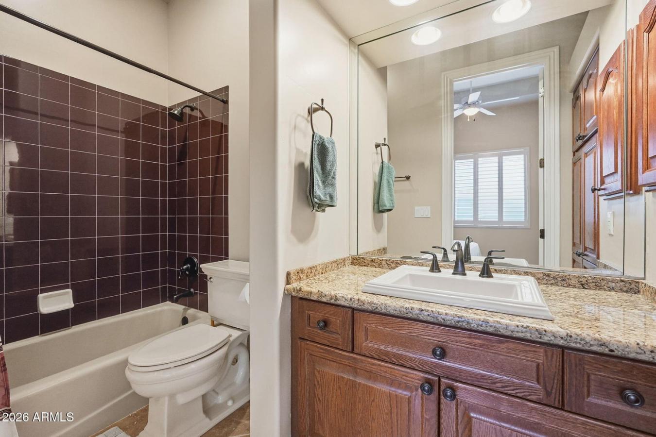 Tempe, Maricopa, 85284, United States, 4 Bedrooms Bedrooms, ,4 BathroomsBathrooms,Residential,For Sale,2008979