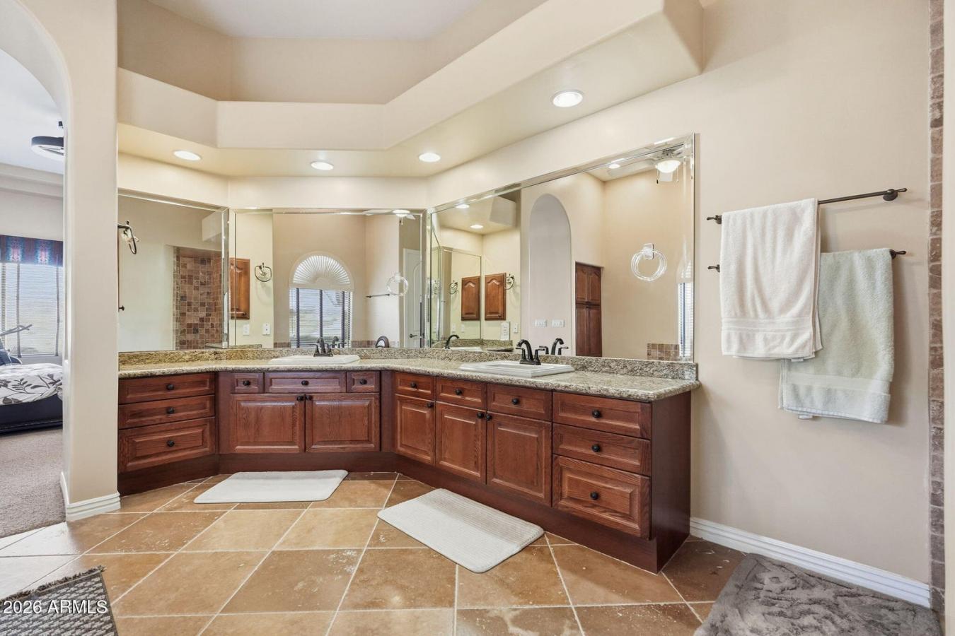 Tempe, Maricopa, 85284, United States, 4 Bedrooms Bedrooms, ,4 BathroomsBathrooms,Residential,For Sale,2008979