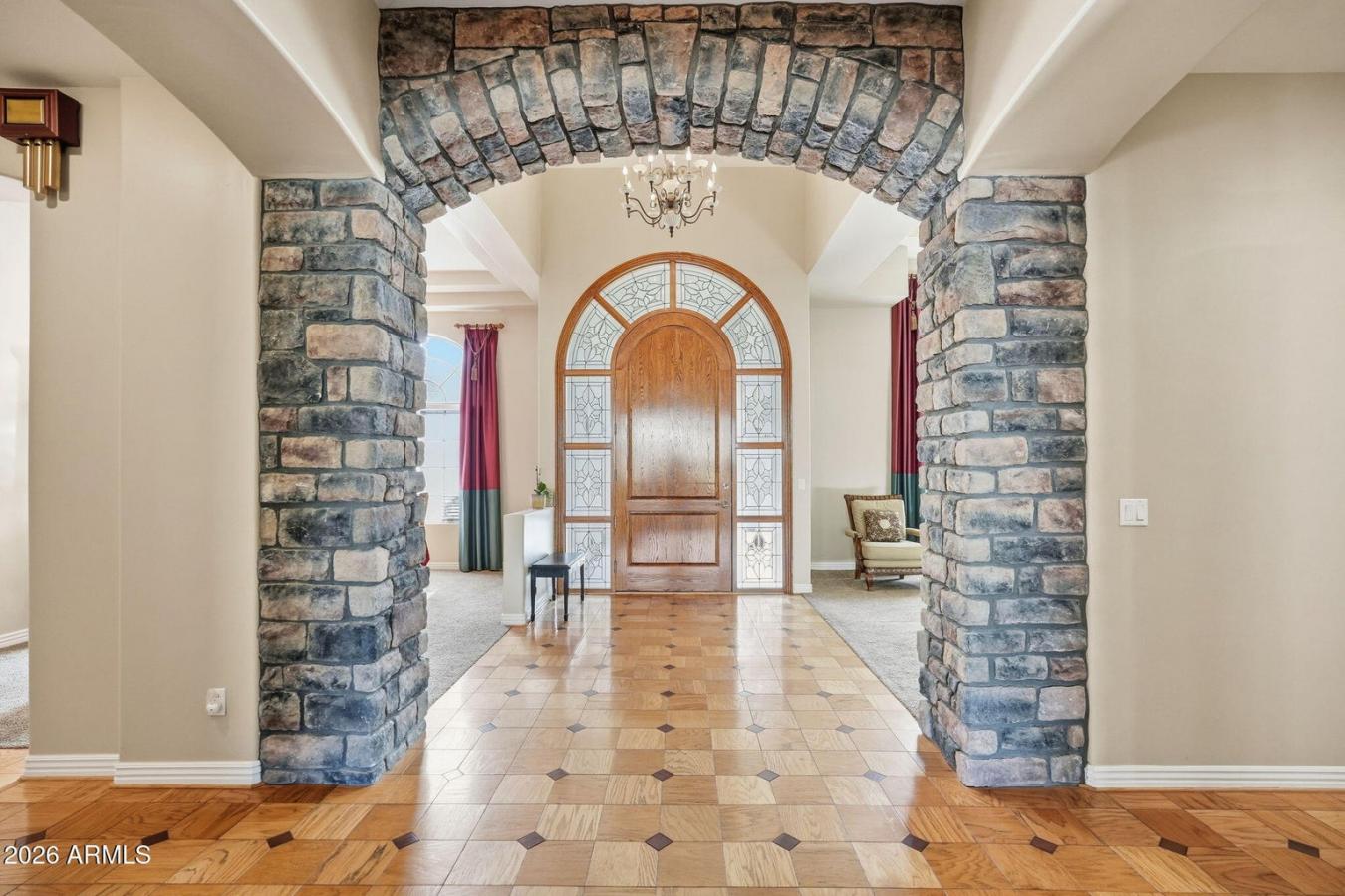 Tempe, Maricopa, 85284, United States, 4 Bedrooms Bedrooms, ,4 BathroomsBathrooms,Residential,For Sale,2008979