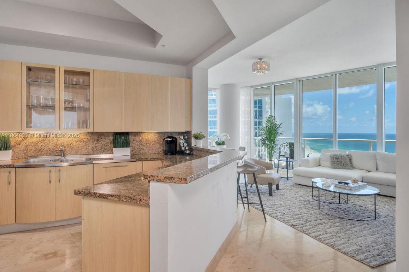 Miami Beach, Florida, 33139, United States, 2 Bedrooms Bedrooms, ,2 BathroomsBathrooms,Residential,For Sale,2009122