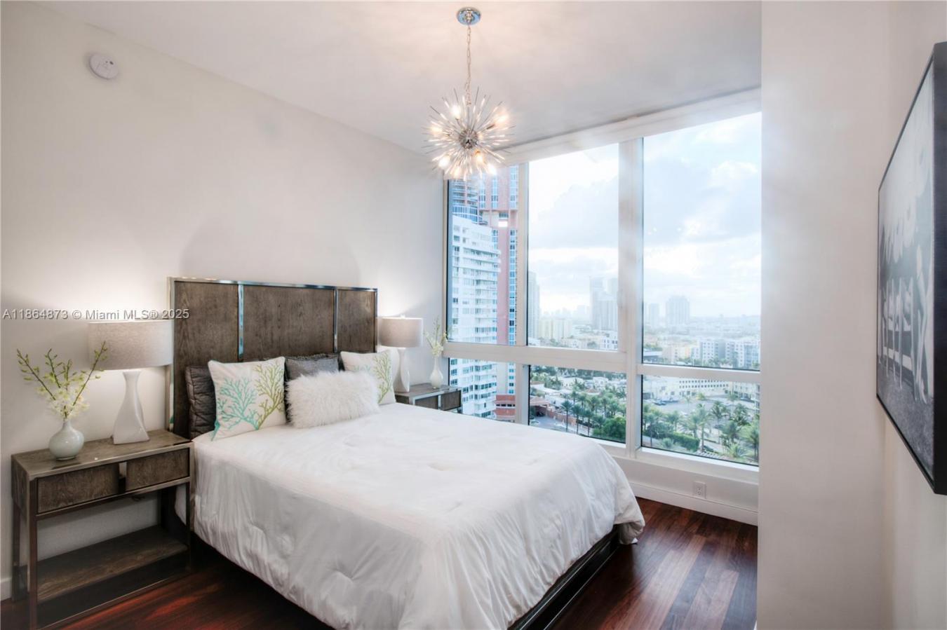 Miami Beach, Florida, 33139, United States, 2 Bedrooms Bedrooms, ,2 BathroomsBathrooms,Residential,For Sale,2009121