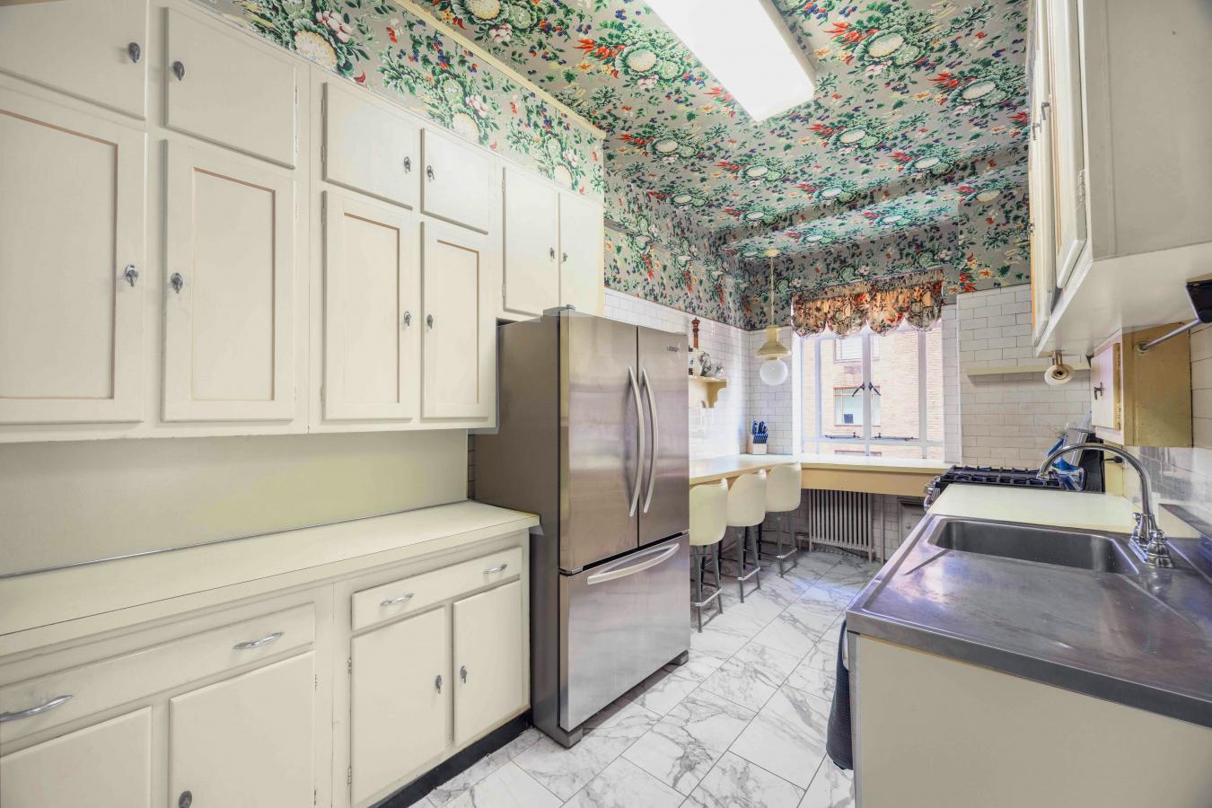 New York, New York, 10023, United States, 2 Bedrooms Bedrooms, ,3 BathroomsBathrooms,Residential,For Sale,2009345