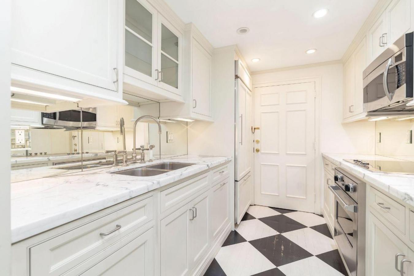 Palm Beach, Florida, 33480, United States, 3 Bedrooms Bedrooms, ,2 BathroomsBathrooms,Residential,For Sale,2009343