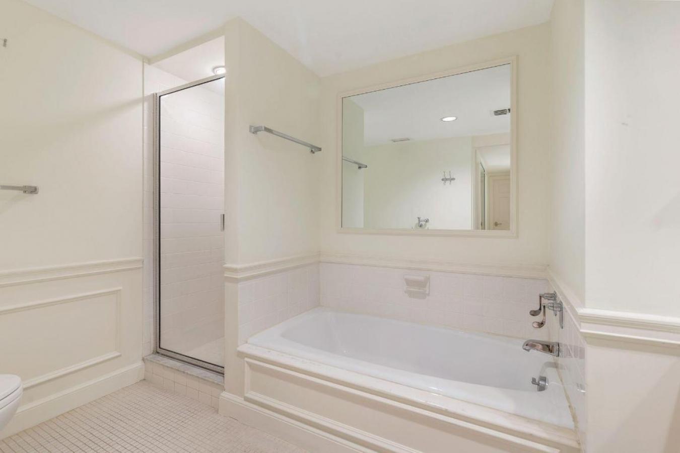 Palm Beach, Florida, 33480, United States, 3 Bedrooms Bedrooms, ,2 BathroomsBathrooms,Residential,For Sale,2009343