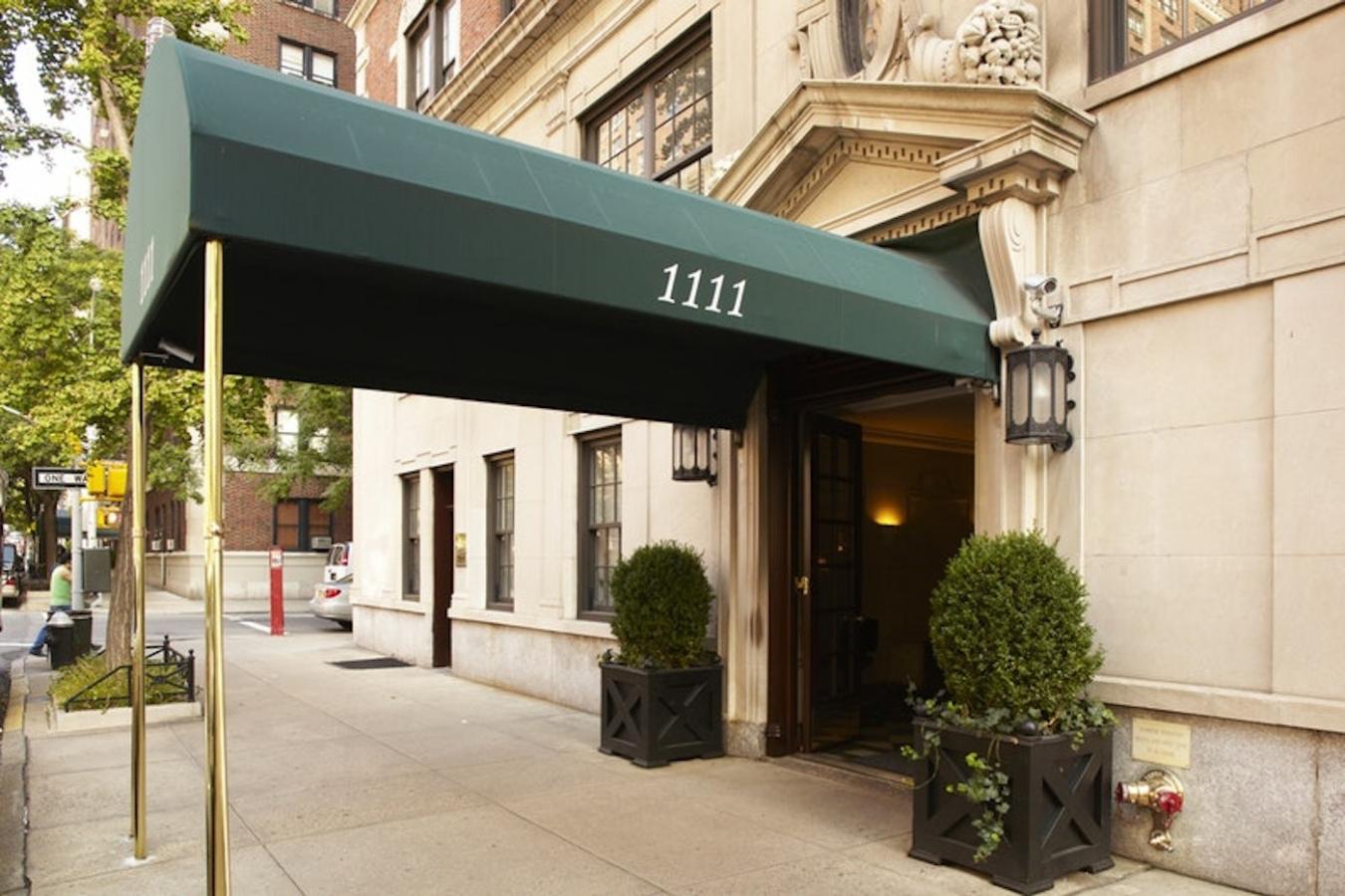 New York, New York, 10128, United States, 3 Bedrooms Bedrooms, ,3 BathroomsBathrooms,Residential,For Sale,2009342