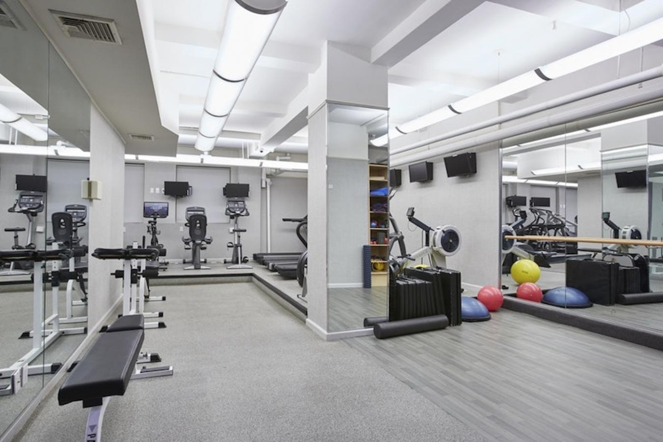 New York, New York, 10128, United States, 3 Bedrooms Bedrooms, ,3 BathroomsBathrooms,Residential,For Sale,2009342