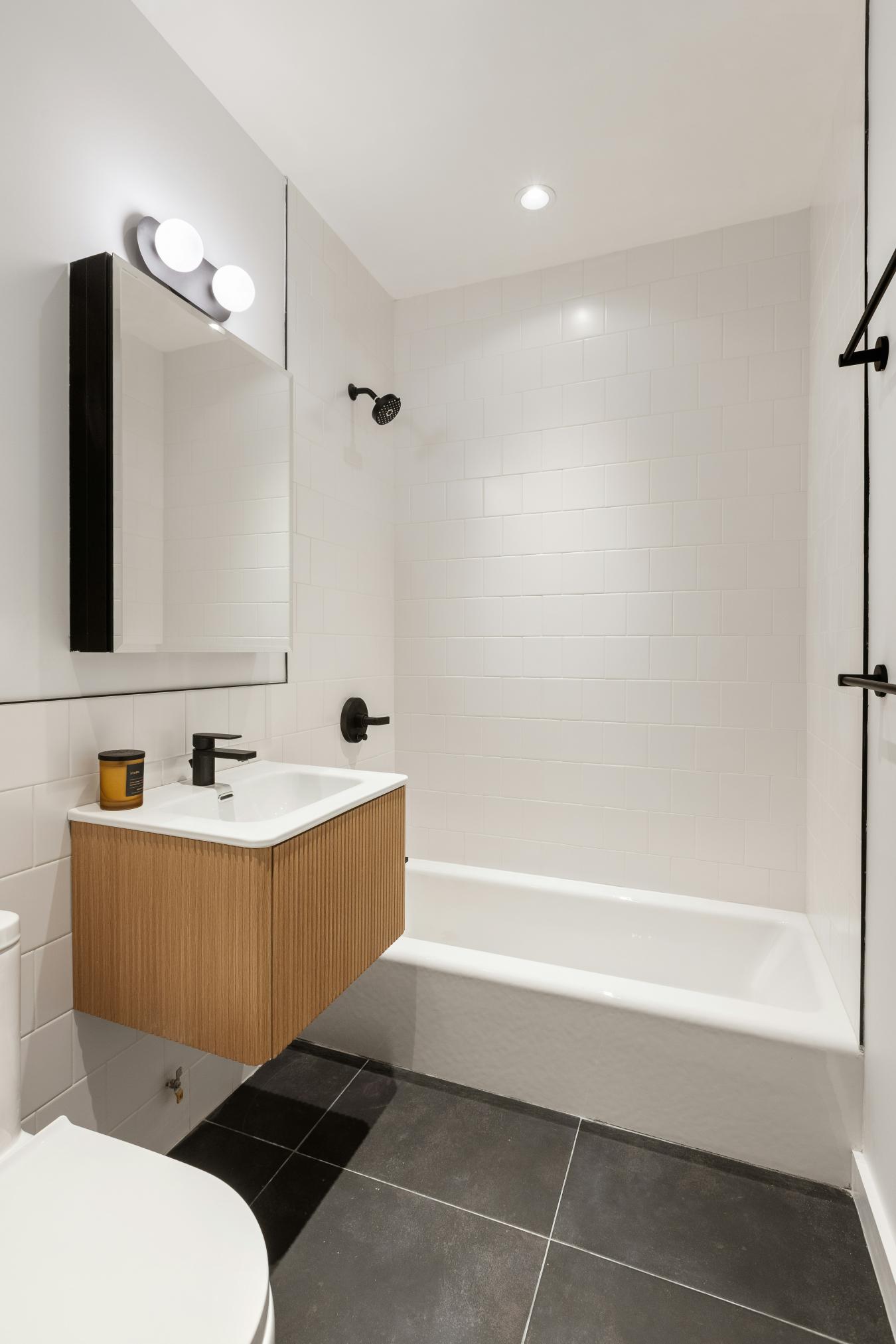 Boerum Hill, New York, 11217, United States, 3 Bedrooms Bedrooms, ,2 BathroomsBathrooms,Residential,For Sale,2009341