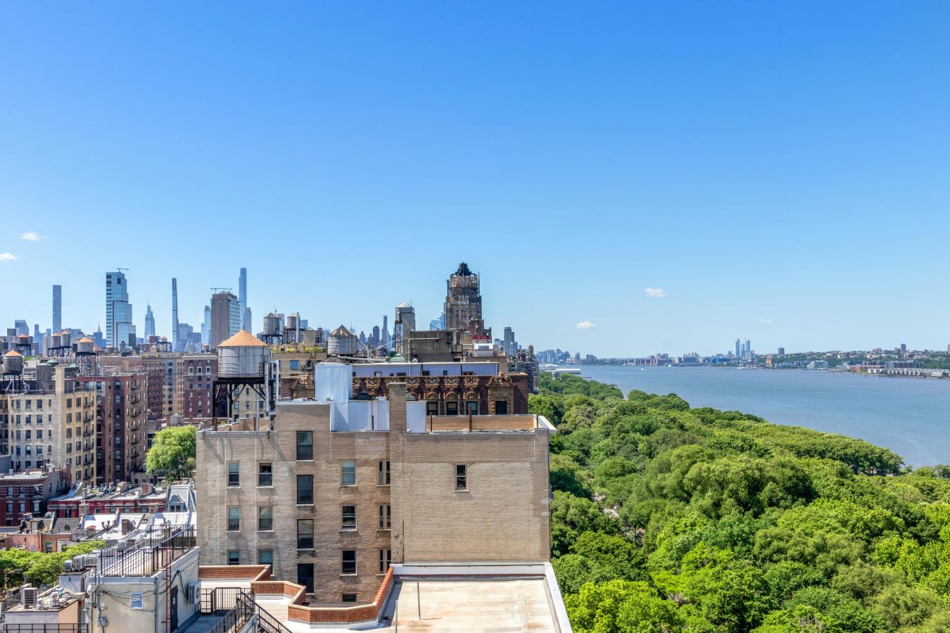 New York, New York, 10025, United States, 3 Bedrooms Bedrooms, ,3 BathroomsBathrooms,Residential,For Sale,2009339