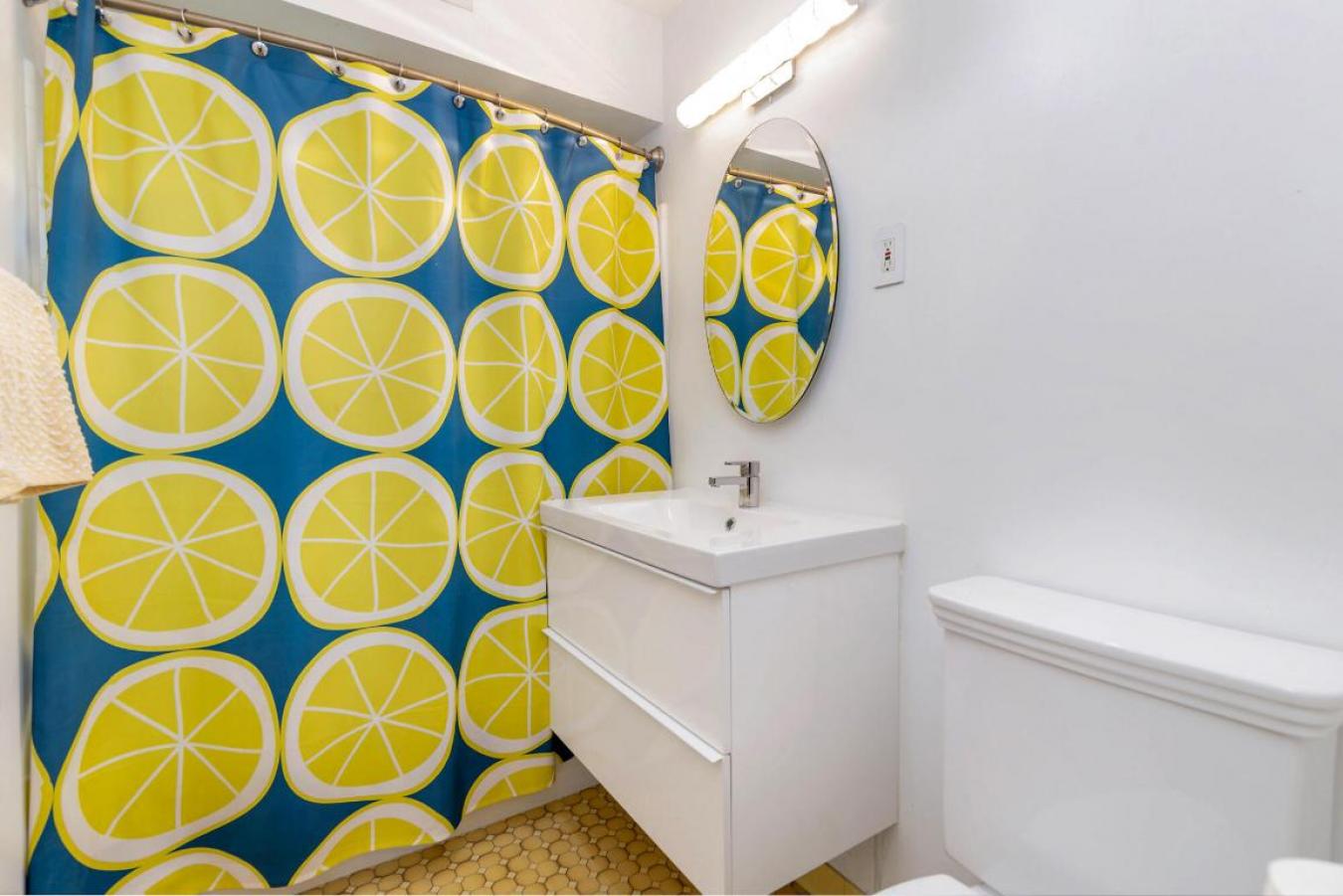 West Palm Beach, Florida, 33405, United States, 3 Bedrooms Bedrooms, ,2 BathroomsBathrooms,Residential,For Sale,2009337