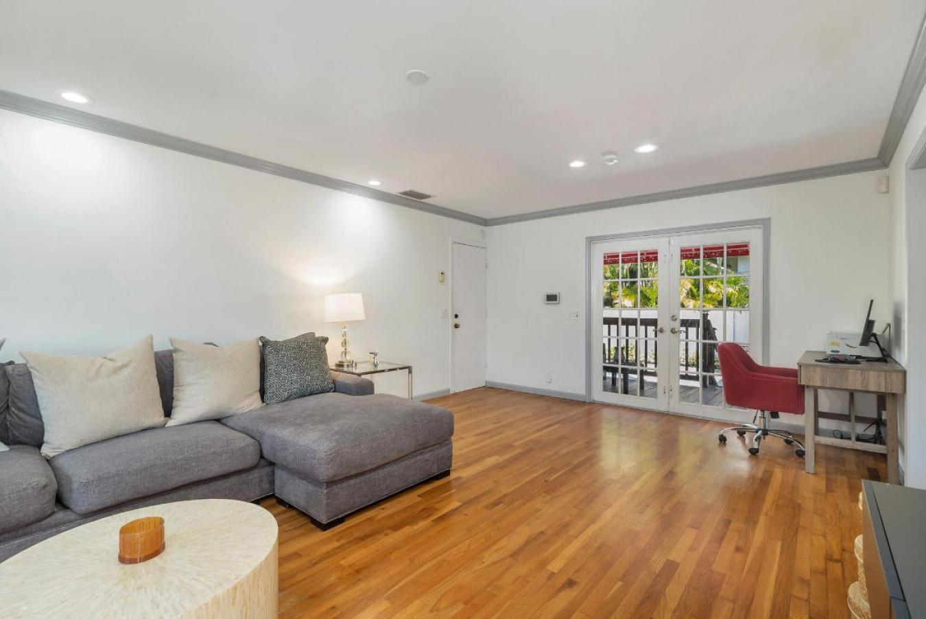 West Palm Beach, Florida, 33405, United States, 3 Bedrooms Bedrooms, ,2 BathroomsBathrooms,Residential,For Sale,2009337