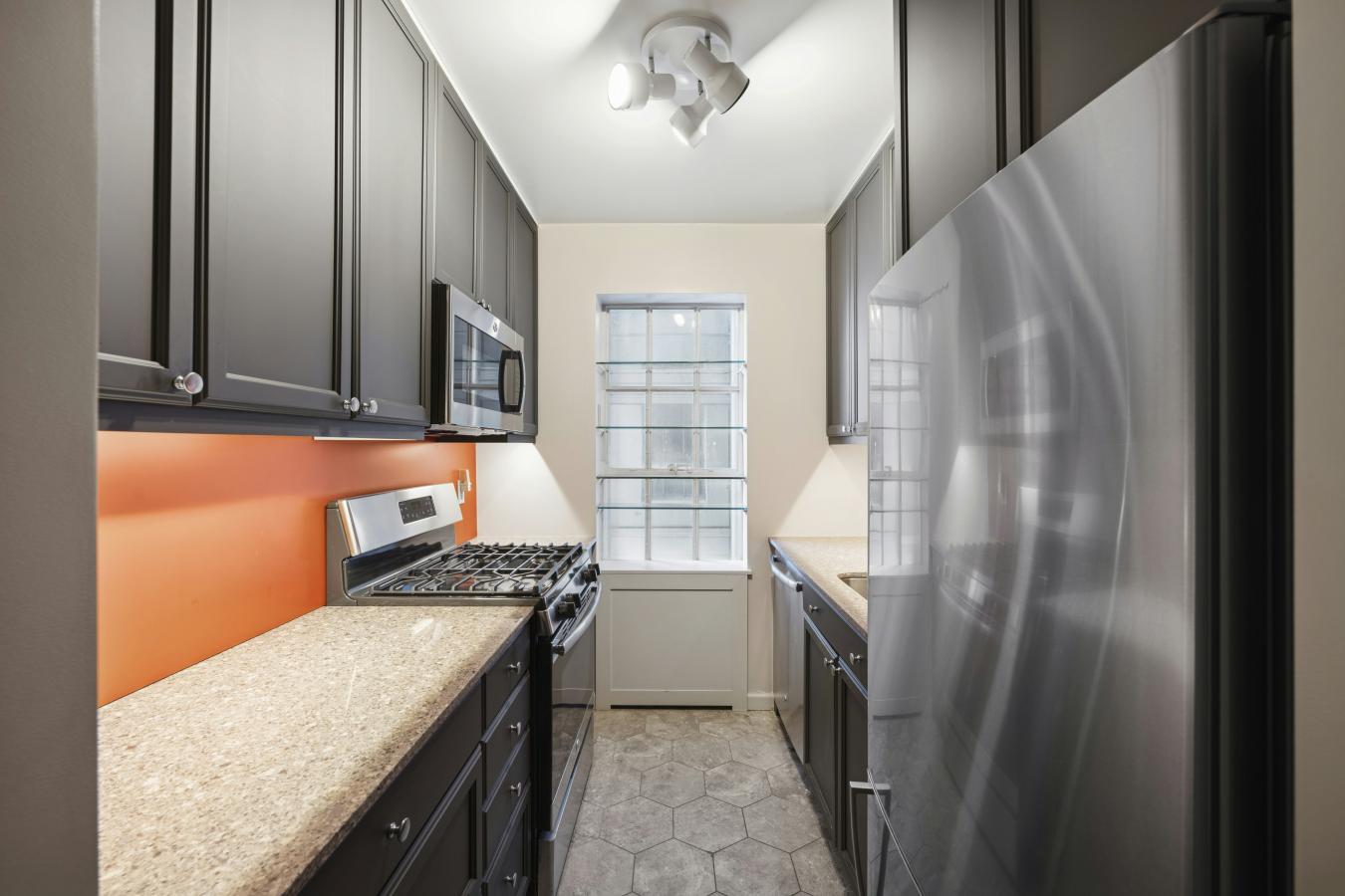 New York, New York, 10022, United States, 2 Bedrooms Bedrooms, ,2 BathroomsBathrooms,Residential,For Sale,2009116